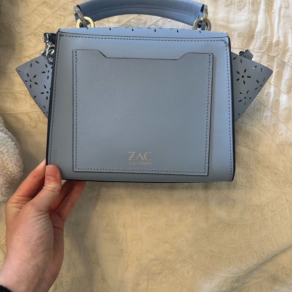 EARTHA CHAIN LEATHER CROSSBODY IN SKYWAY - Picture 4 of 5